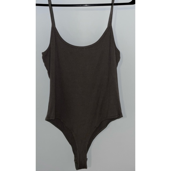Garage dark green tank bodysuit in size large - Picture 2 of 3